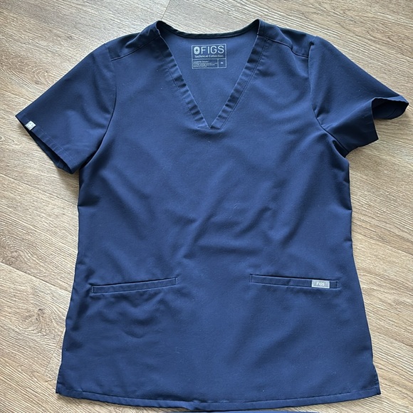 Figs Casma Three pocket scrub tops. Size M. - Picture 2 of 2